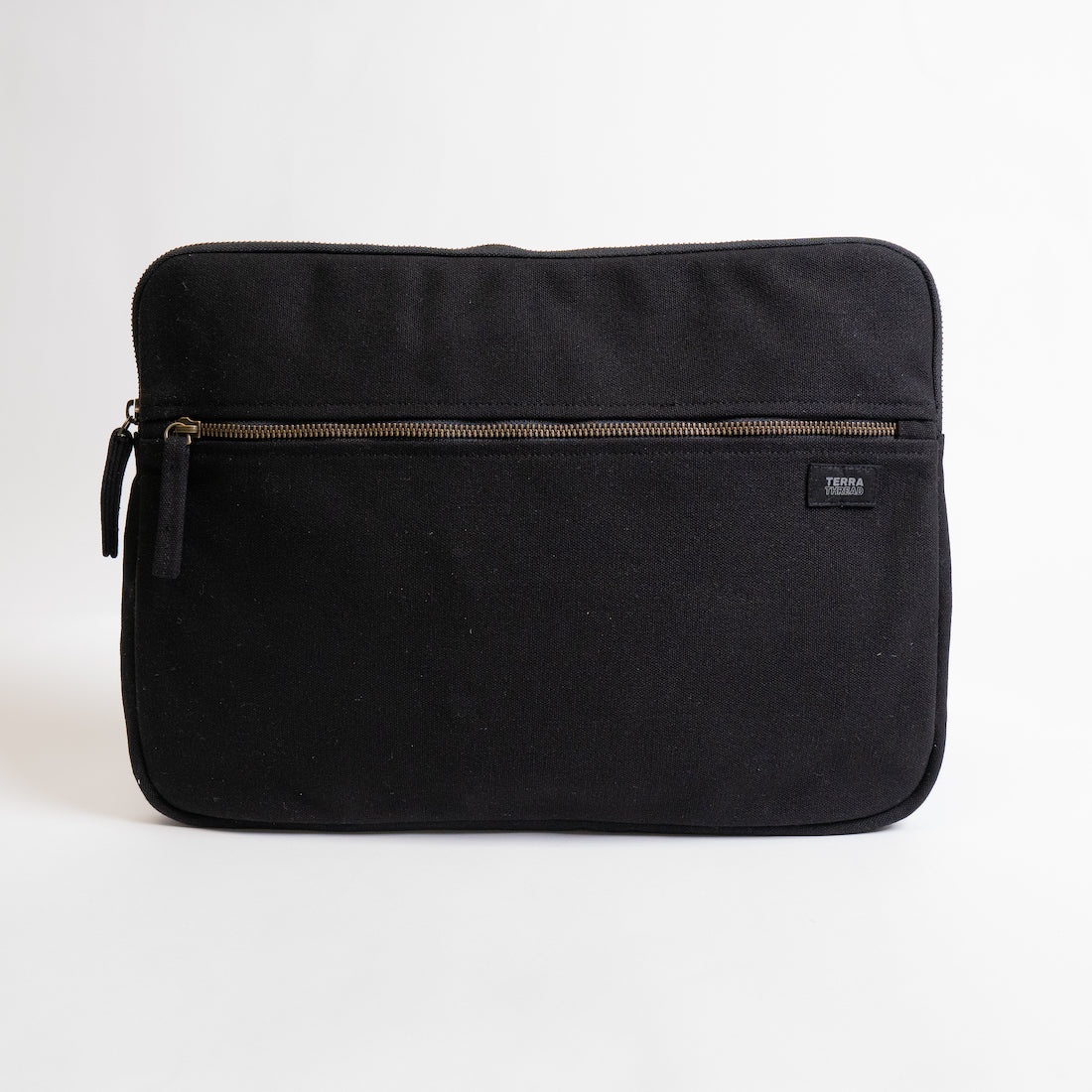 black 15.6 macbook pro case