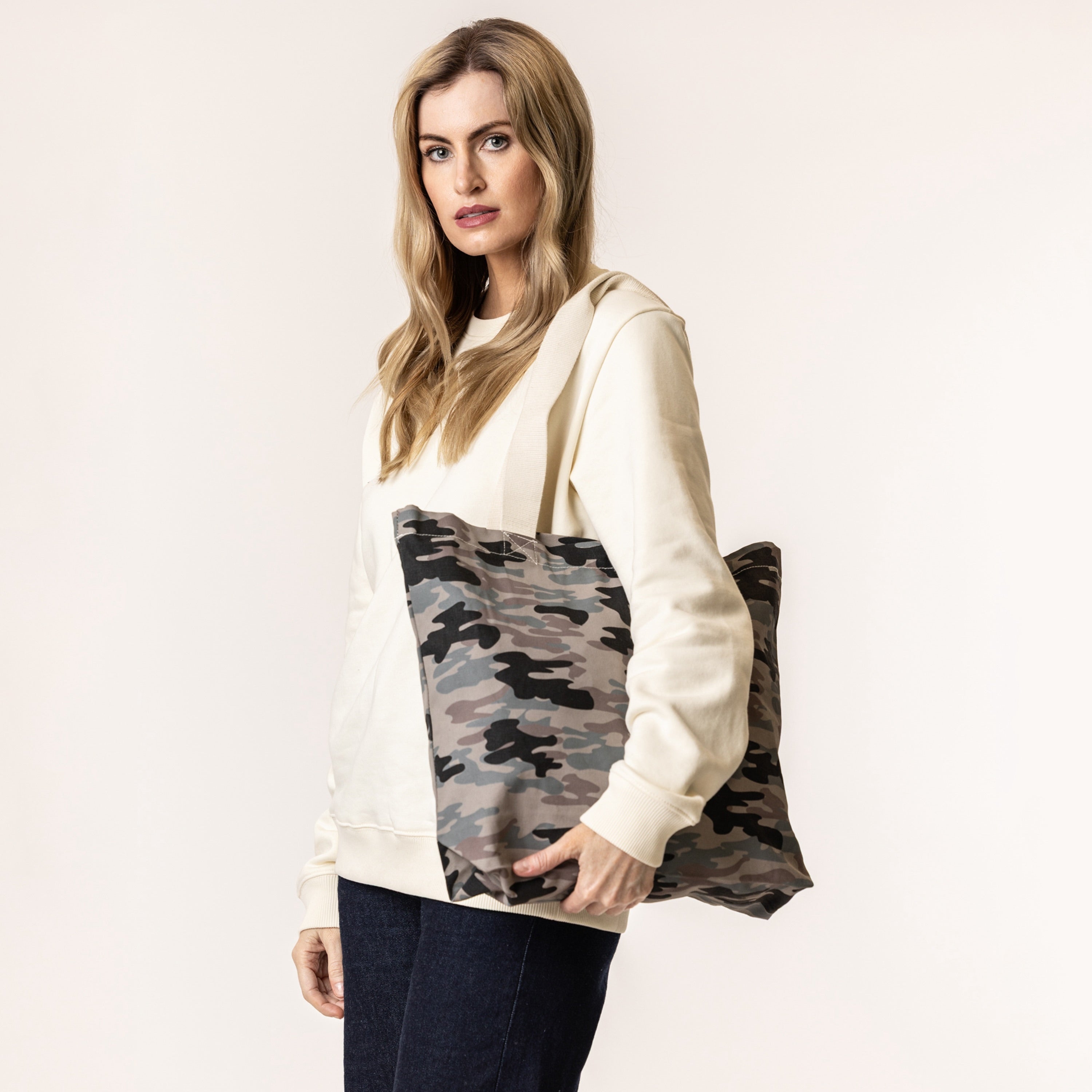 camo print tote bags