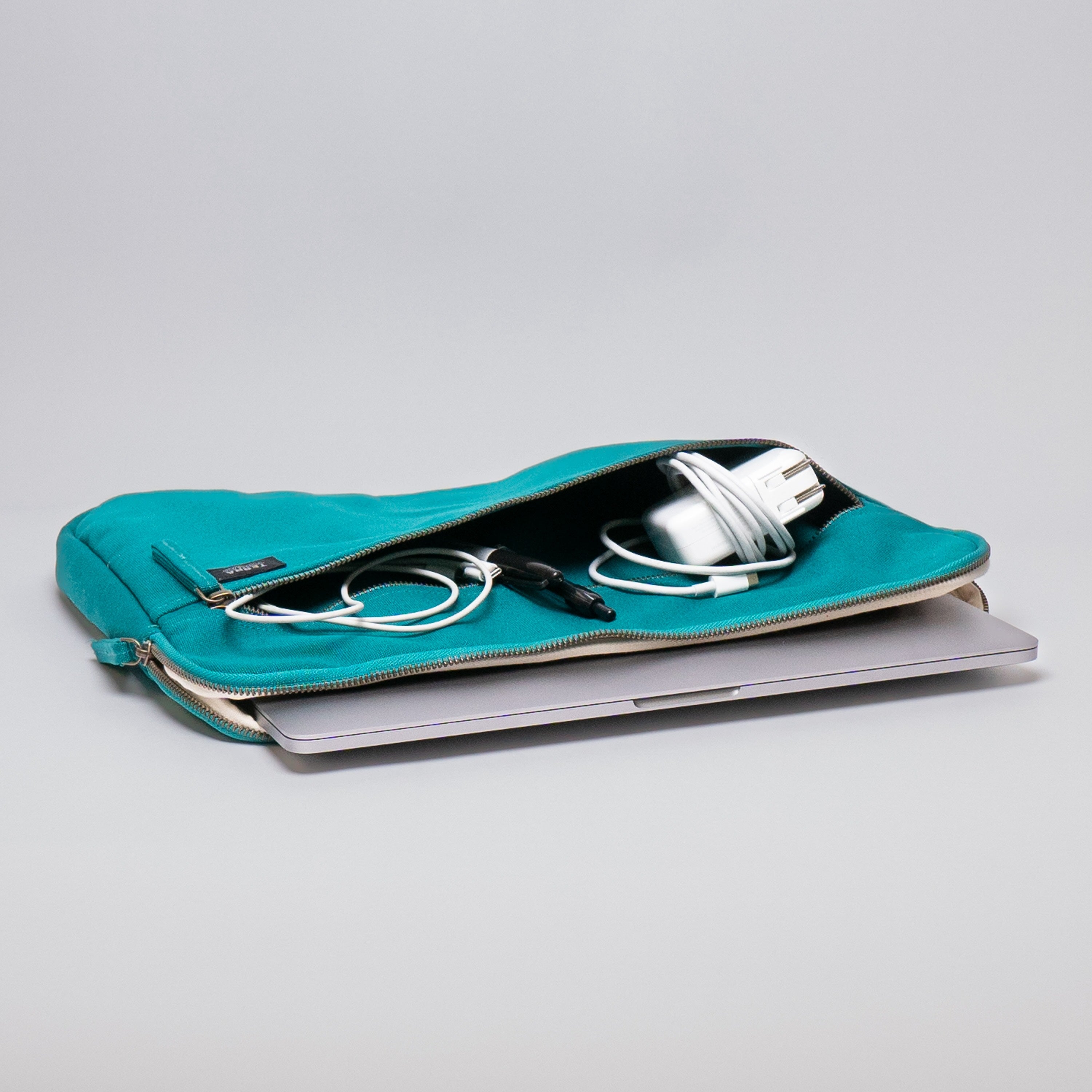 rugged laptop case 15.6 inch