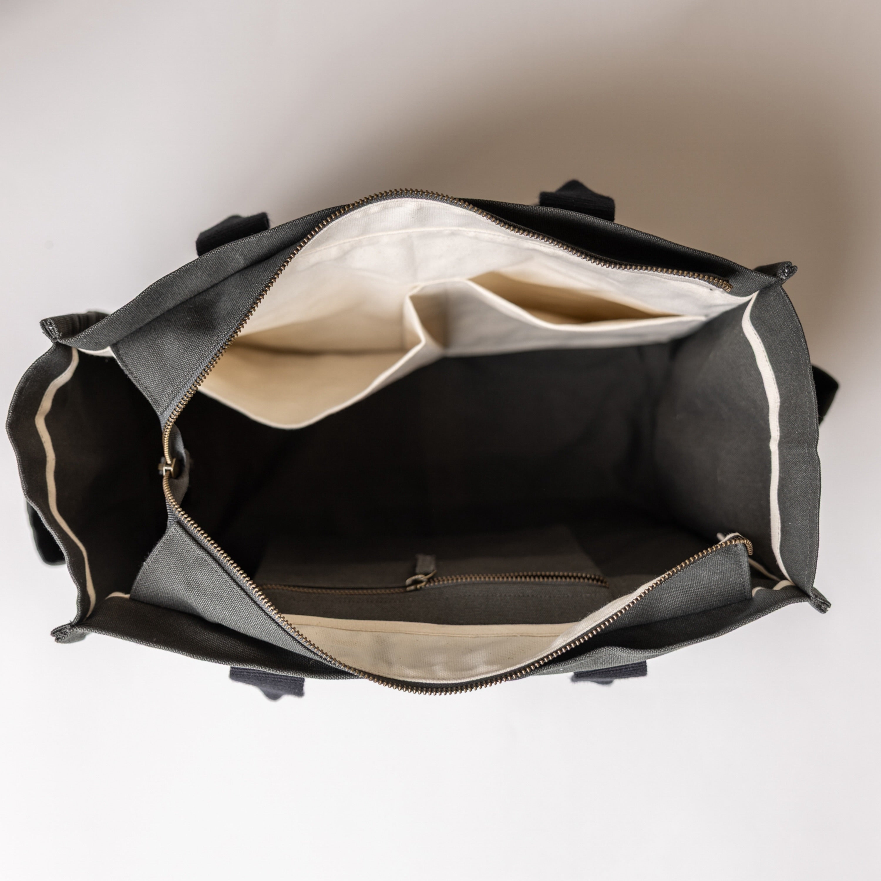 inside look of sustainable bag internal pocket