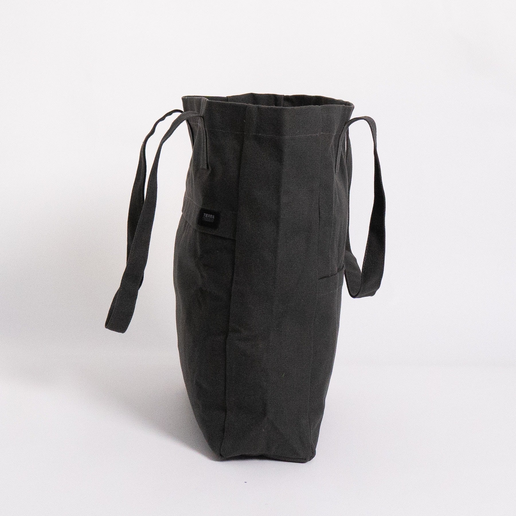 tote purse with pockets