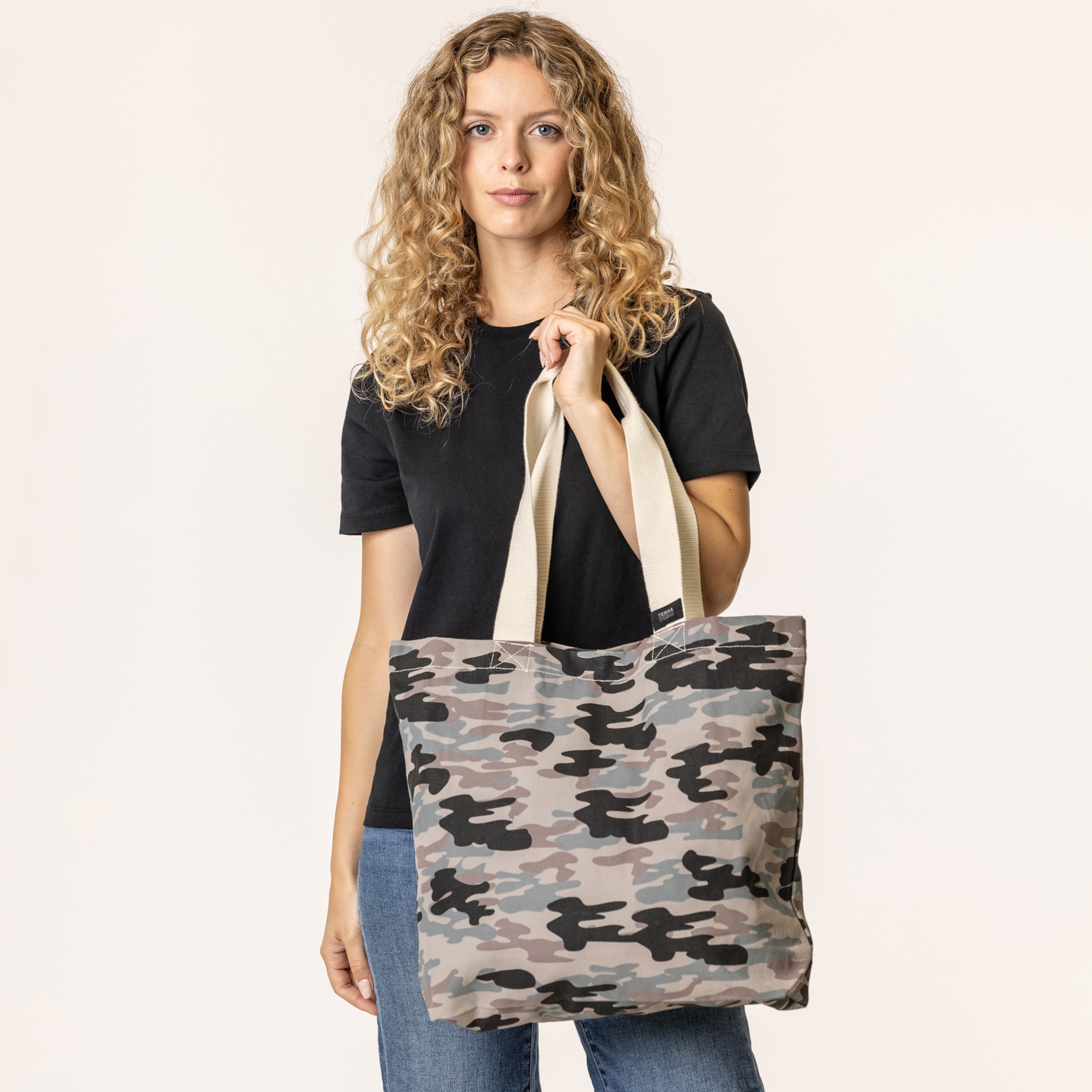 army totes