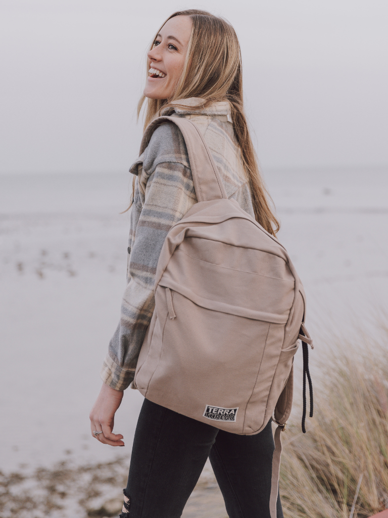 travel backpack for women