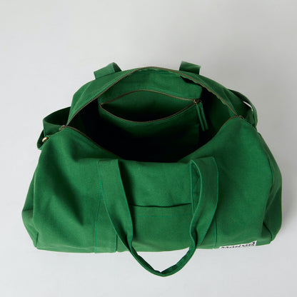 sustainable duffel bag with pockets