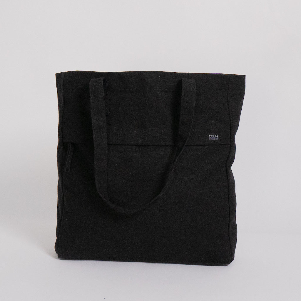 tote bag with lots of pockets